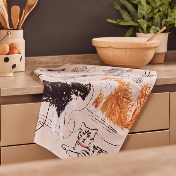 Feline Friends Tea Towel | Ulster Weavers