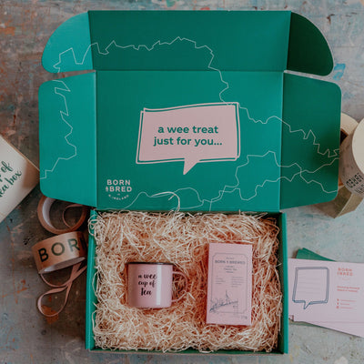 wee tea gift box pink with titanic tea